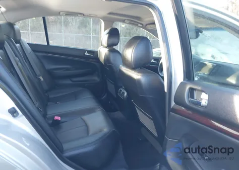 2011 Infiniti G37X z USA, uszkodzony, nr VIN JN1CV6AR8BM354264